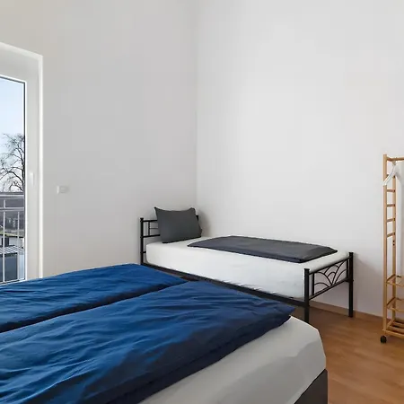 White House Apartments-app 4 Und 5 *